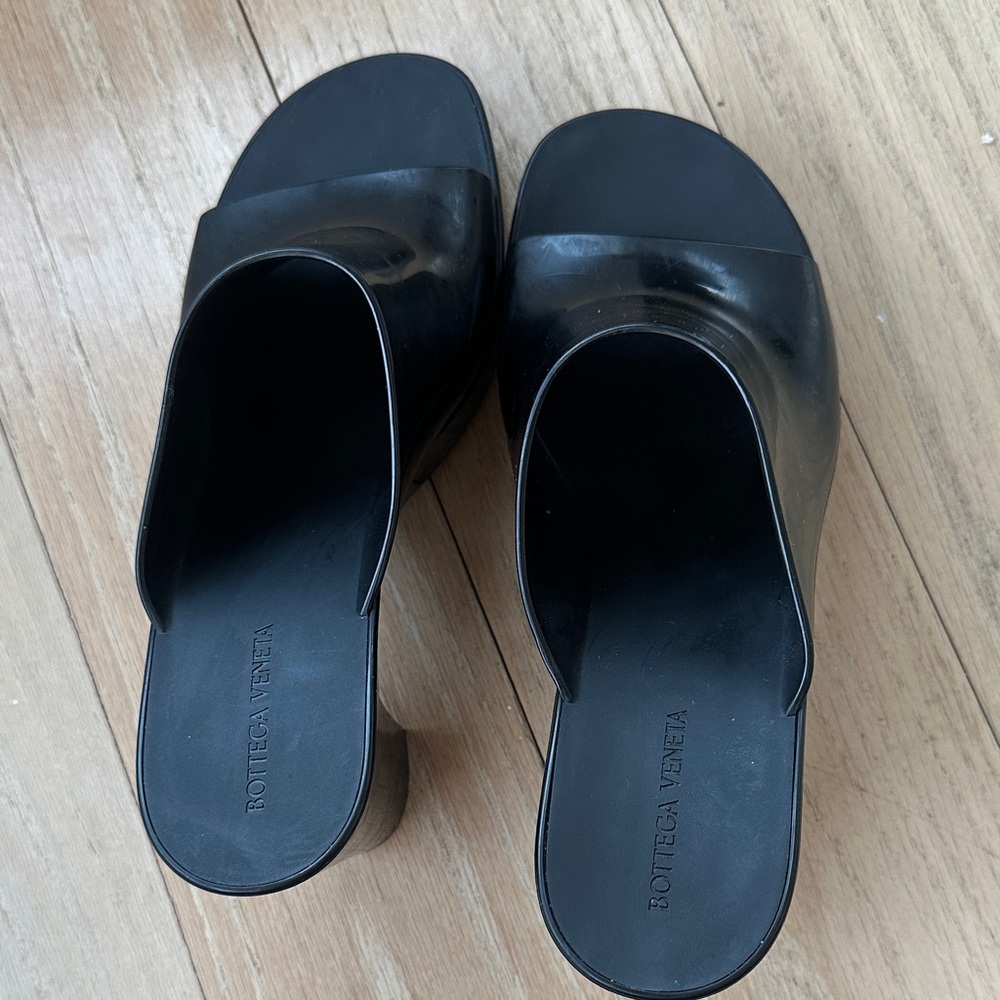 Bottega Veneta Black High-Heeled Rubber Mules 41 - Picture 8 of 8